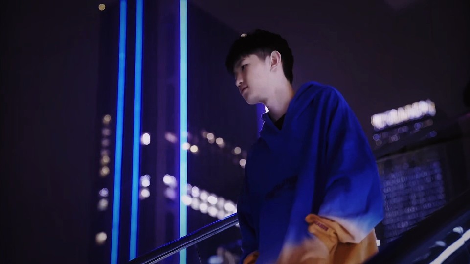 Wei莉莉娅怒抢大龙 knight斯莫德单杀Xiaohu BLG先下一城